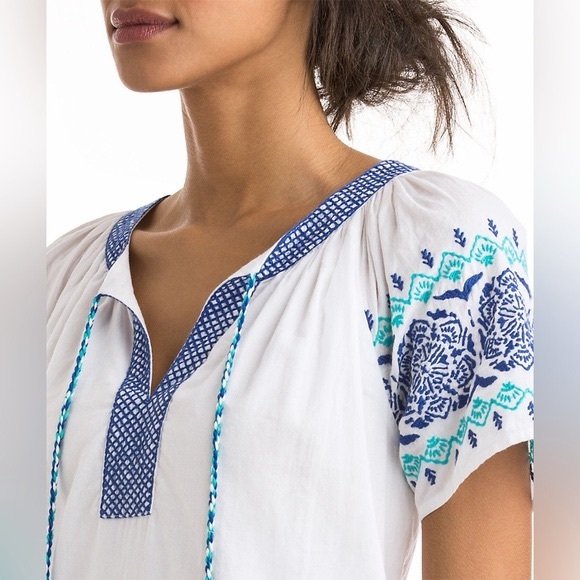 Vineyard Vines Medallion Popover Dress White Cap Blue Embroidered Size M - Picture 2 of 10